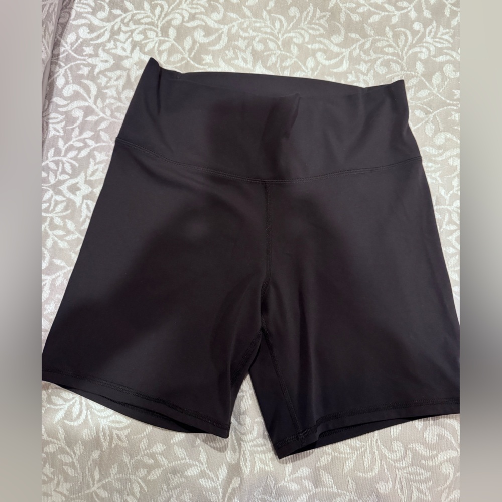 AVIA Black Shorts - women’s size Large 12-14-NWOT